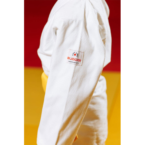 Біле дитяче кімоно для хлопчиків, дзюдо, TM BUDOGI серія BEGINNER, щільність 350 гр/м.кв.